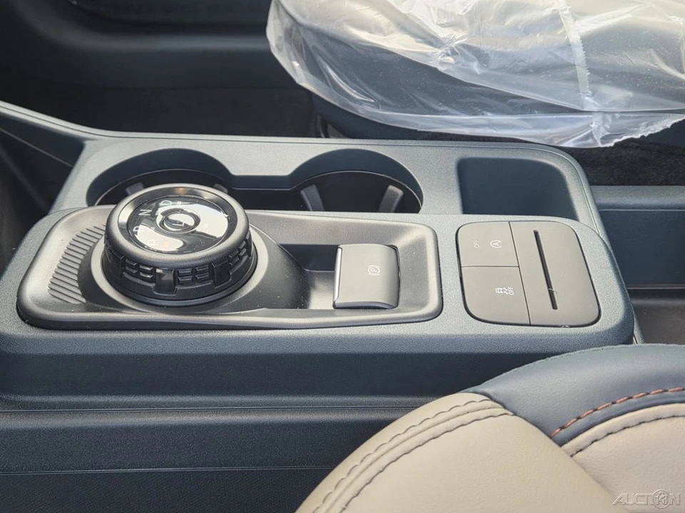 2026 Ford Maverick - Image 16 of 21