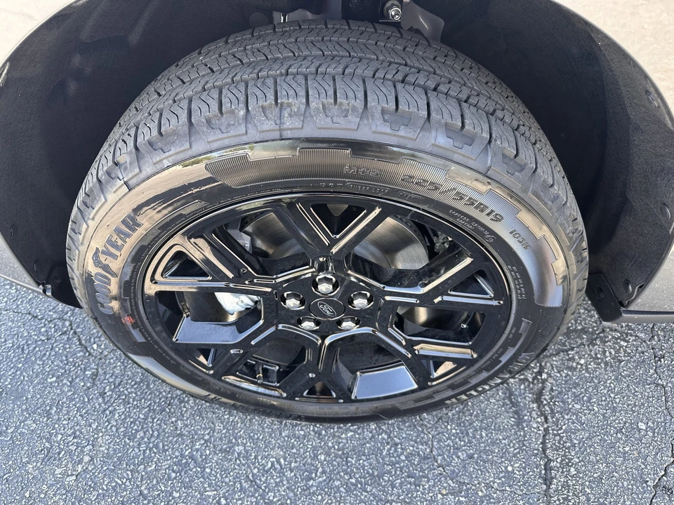 2026 Ford Maverick - Image 26 of 27