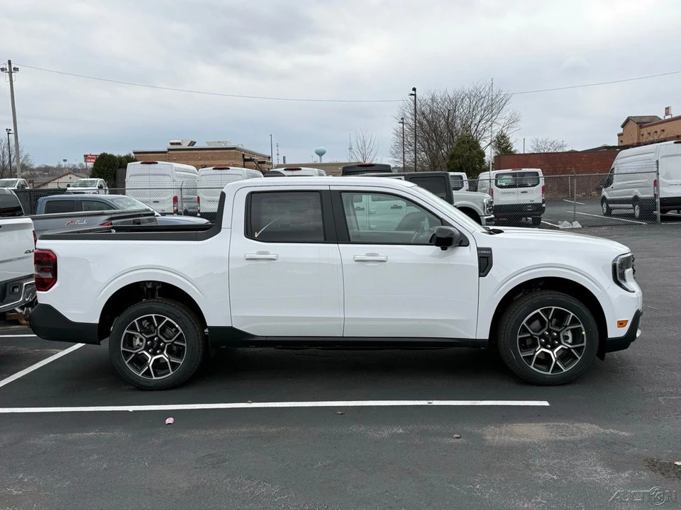 2026 Ford Maverick - Image 7 of 12
