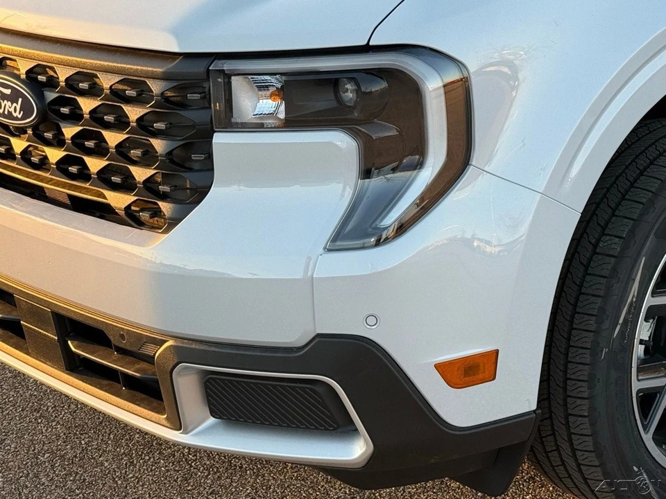 2026 Ford Maverick - Image 11 of 12