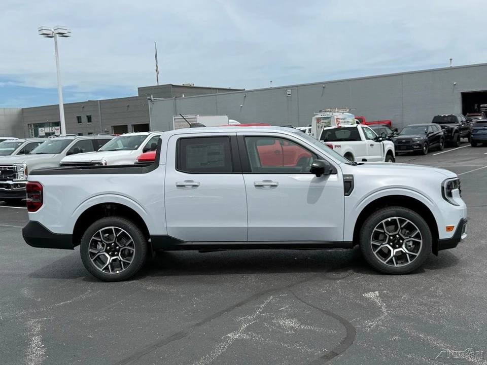 2026 Ford Maverick - Image 9 of 24
