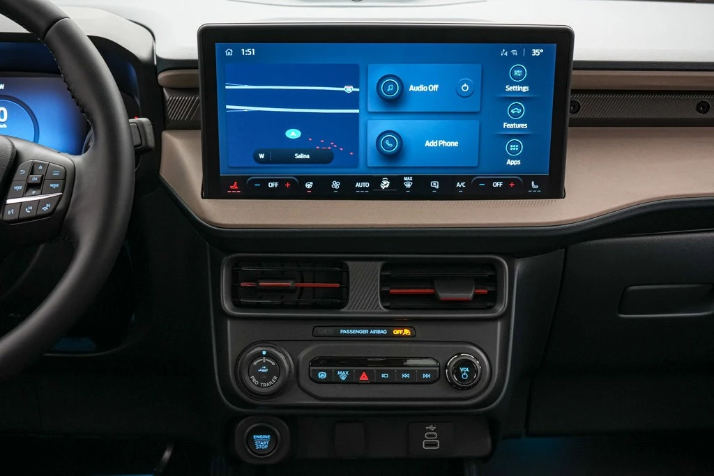 2026 Ford Maverick - Image 18 of 21