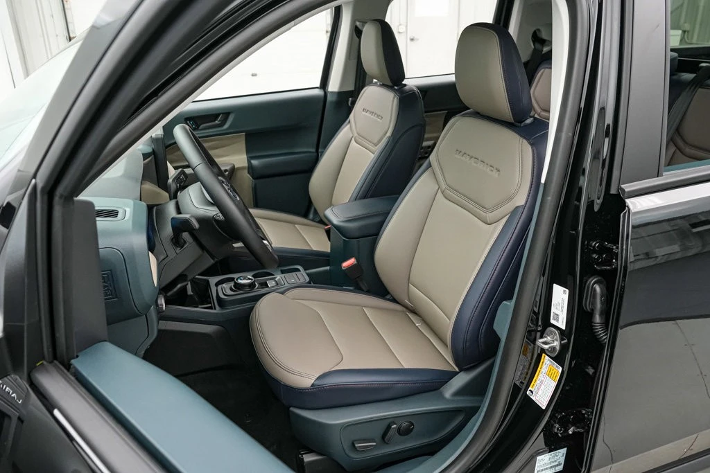 2026 Ford Maverick - Image 15 of 27