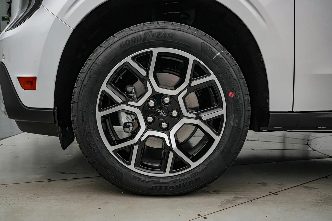 2026 Ford Maverick - Image 12 of 21