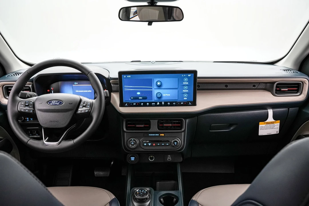 2026 Ford Maverick - Image 16 of 21