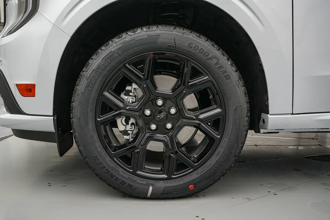 2026 Ford Maverick - Image 13 of 21