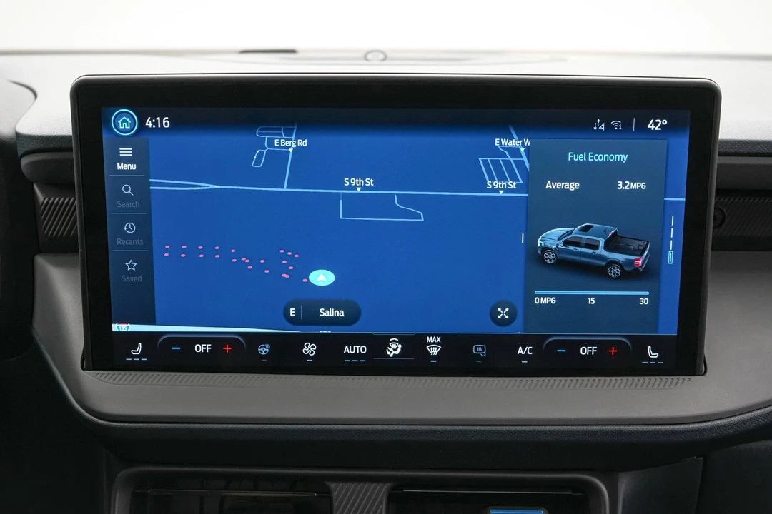 2026 Ford Maverick - Image 26 of 31
