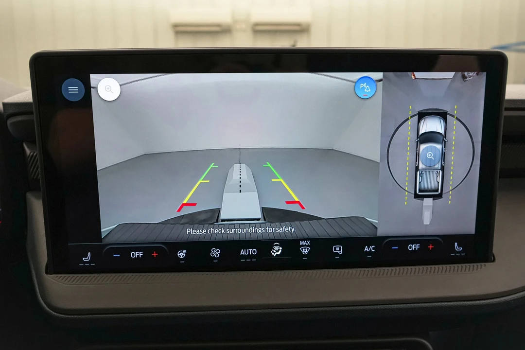 2026 Ford Maverick - Image 27 of 31