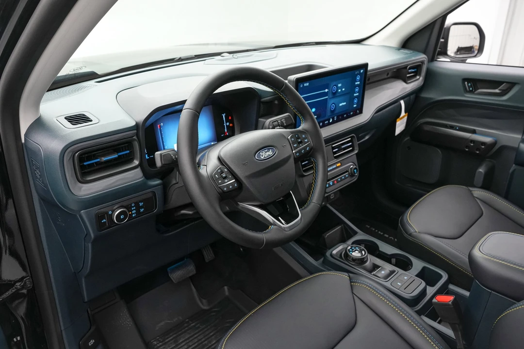 2026 Ford Maverick - Image 17 of 31