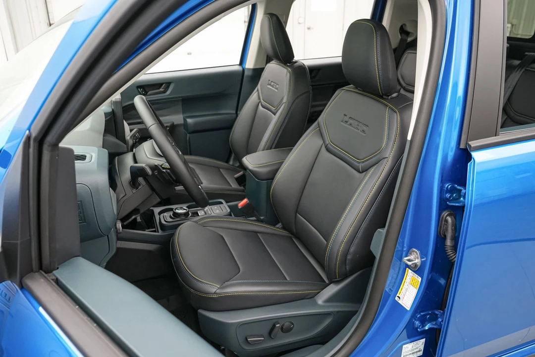 2026 Ford Maverick - Image 17 of 21