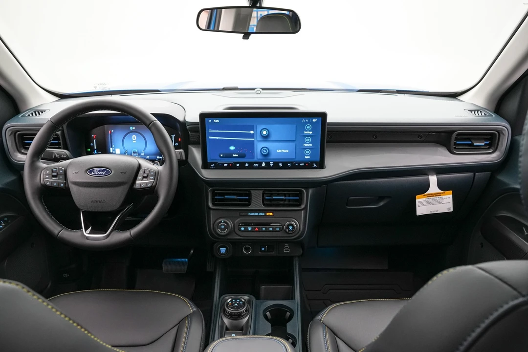 2026 Ford Maverick - Image 21 of 31