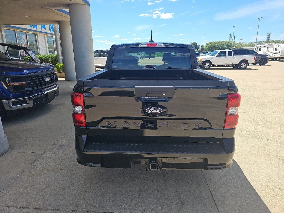2026 Ford Maverick - Image 13 of 25