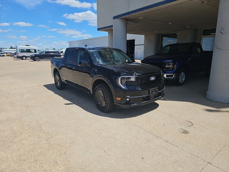 2026 Ford Maverick - Image 3 of 25