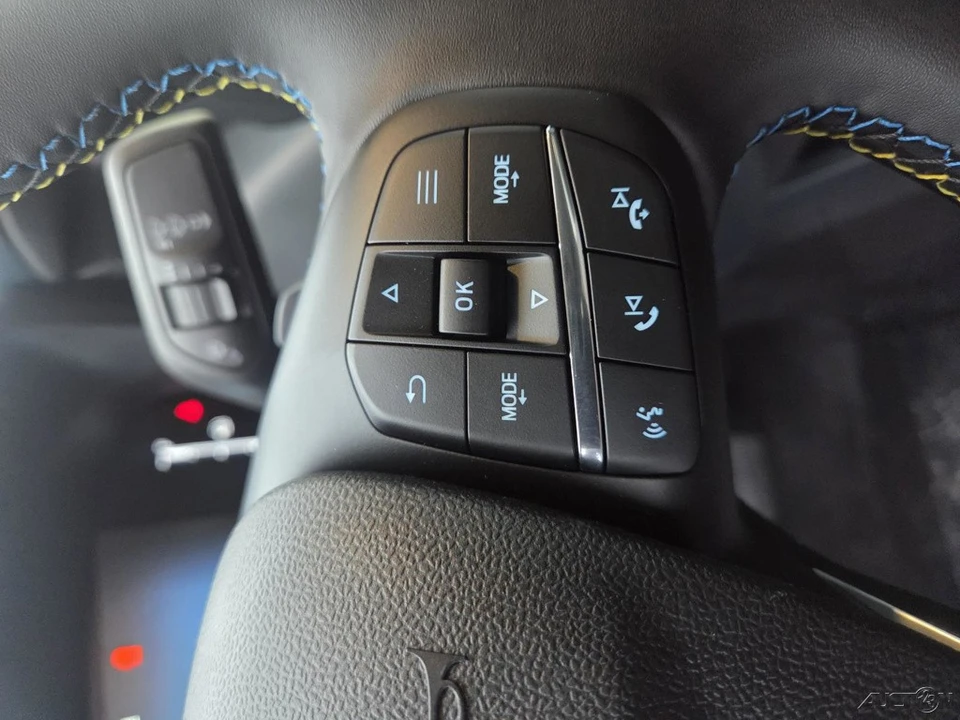 2026 Ford Maverick - Image 19 of 21