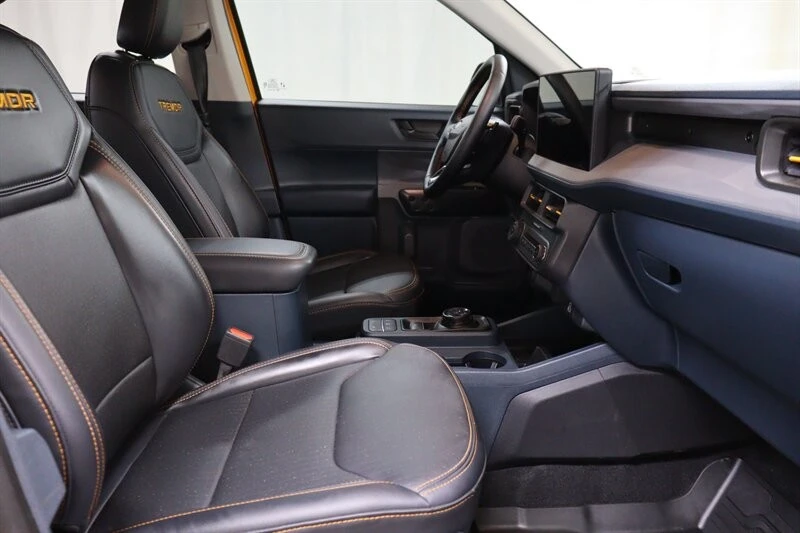 2026 Ford Maverick - Image 19 of 25