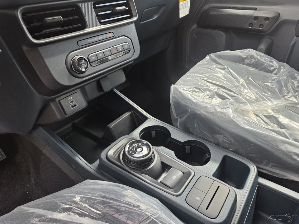 2026 Ford Maverick - Image 19 of 21