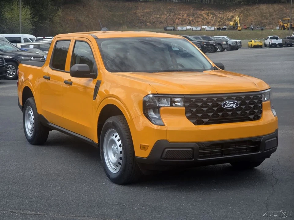 2026 Ford Maverick - Image 13 of 21
