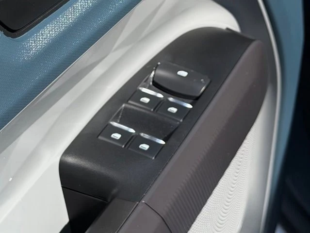 2026 Ford Maverick - Image 16 of 31