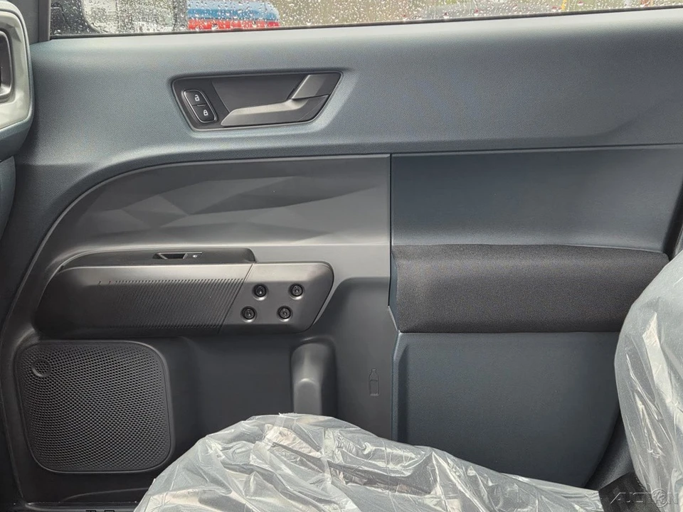 2026 Ford Maverick - Image 8 of 21