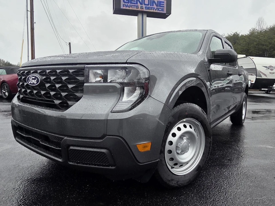 2026 Ford Maverick - Image 18 of 21