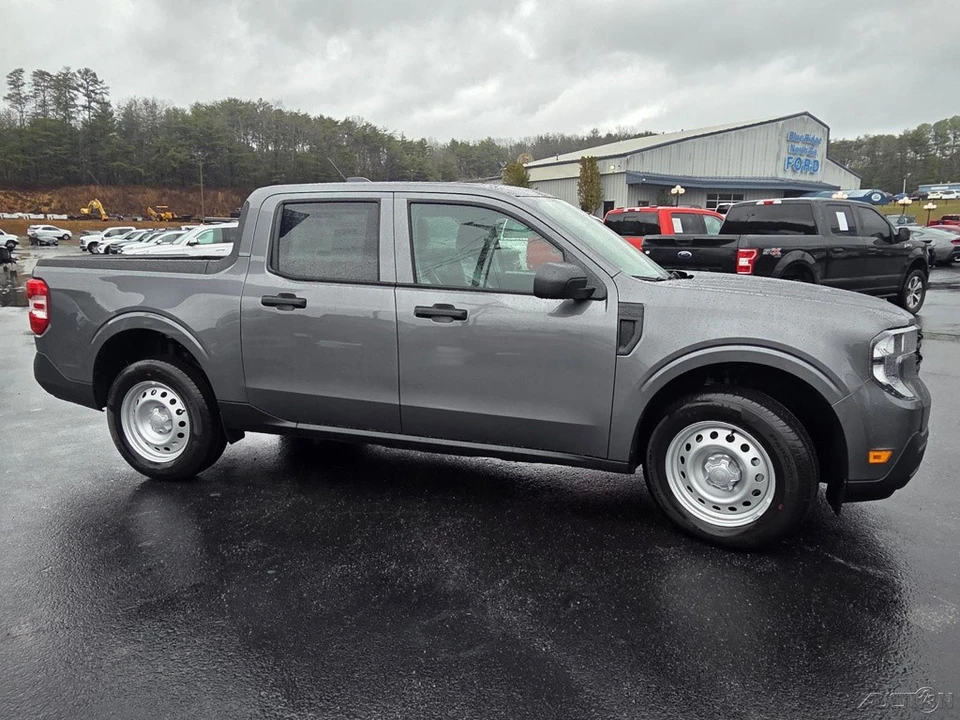 2026 Ford Maverick - Image 15 of 21