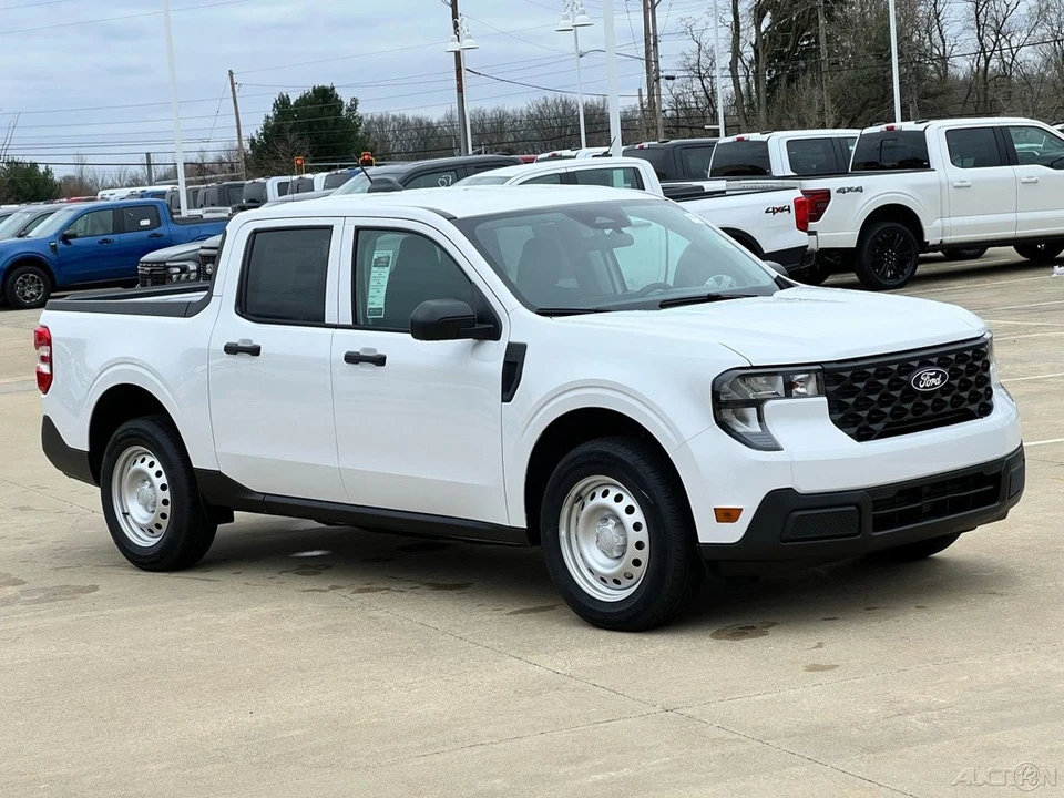 2026 Ford Maverick - Image 9 of 12
