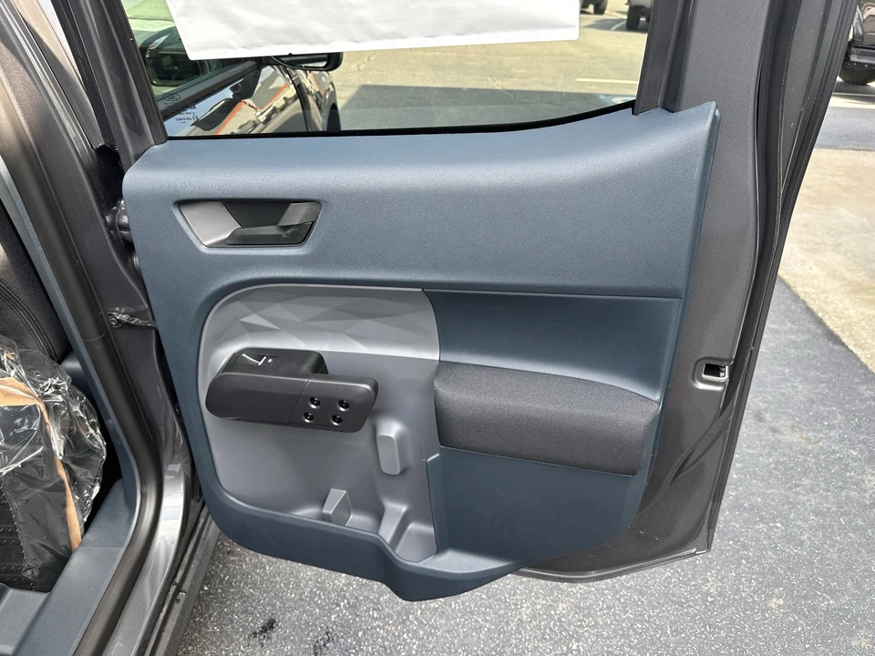 2026 Ford Maverick - Image 16 of 21