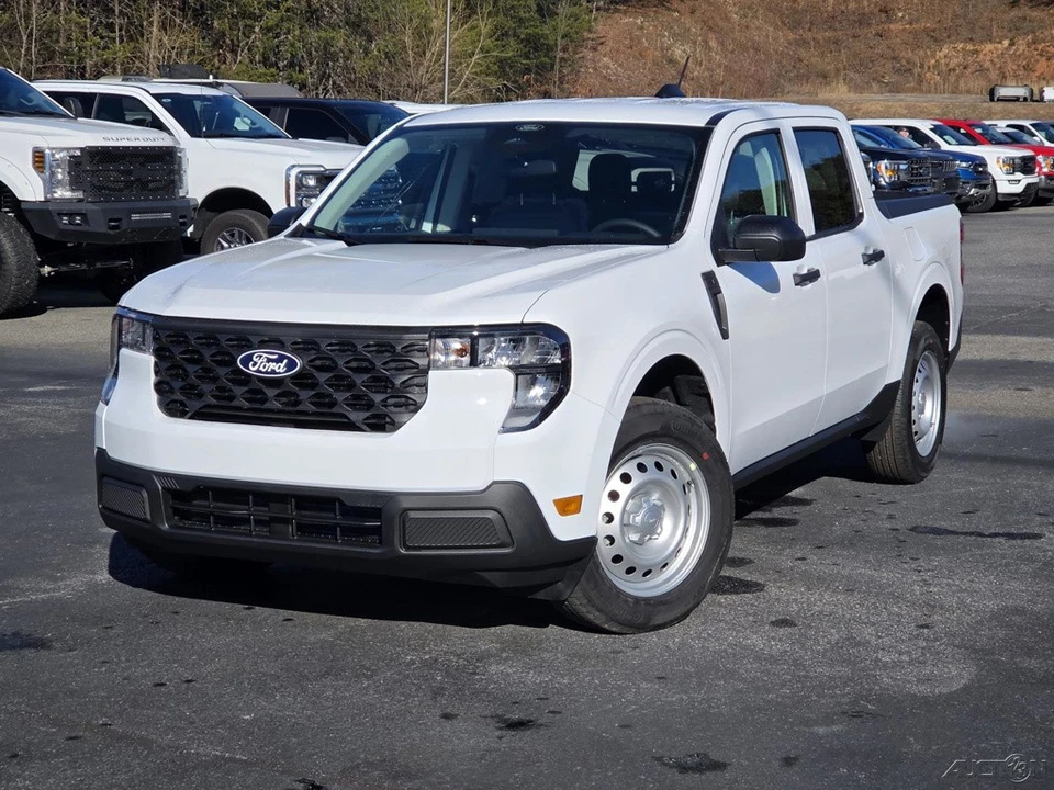 2026 Ford Maverick - Image 17 of 21
