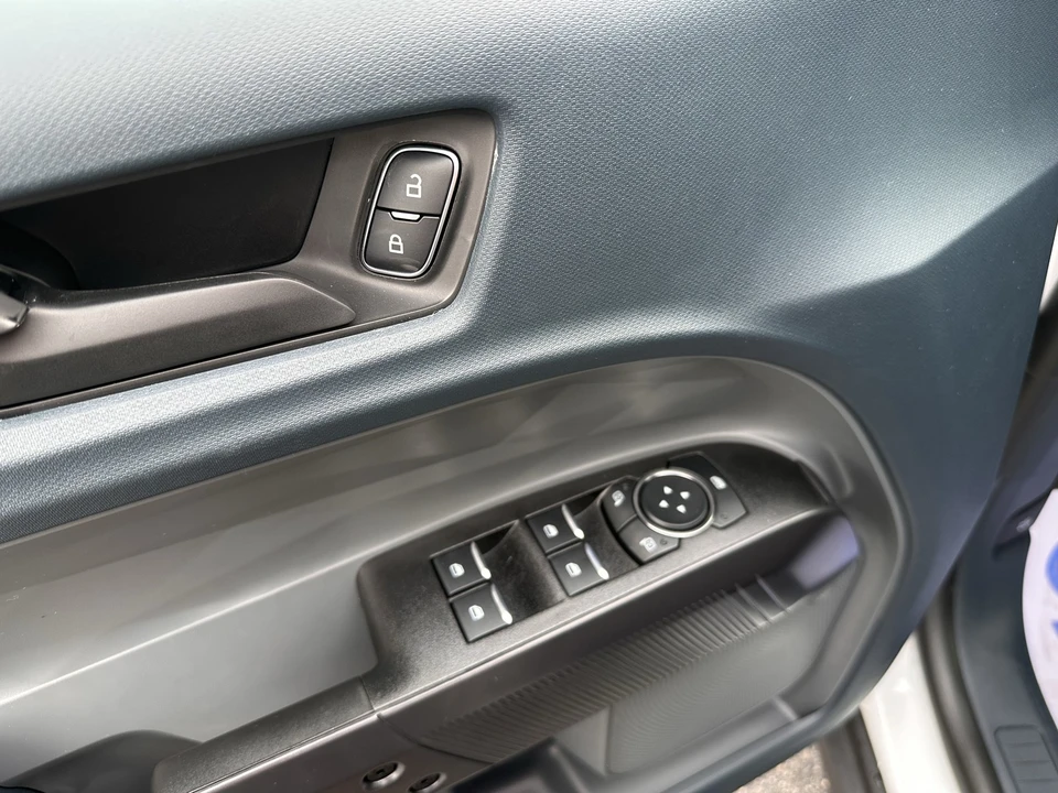 2026 Ford Maverick - Image 18 of 29
