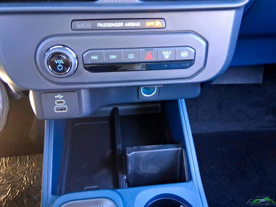 2026 Ford Maverick - Image 21 of 24