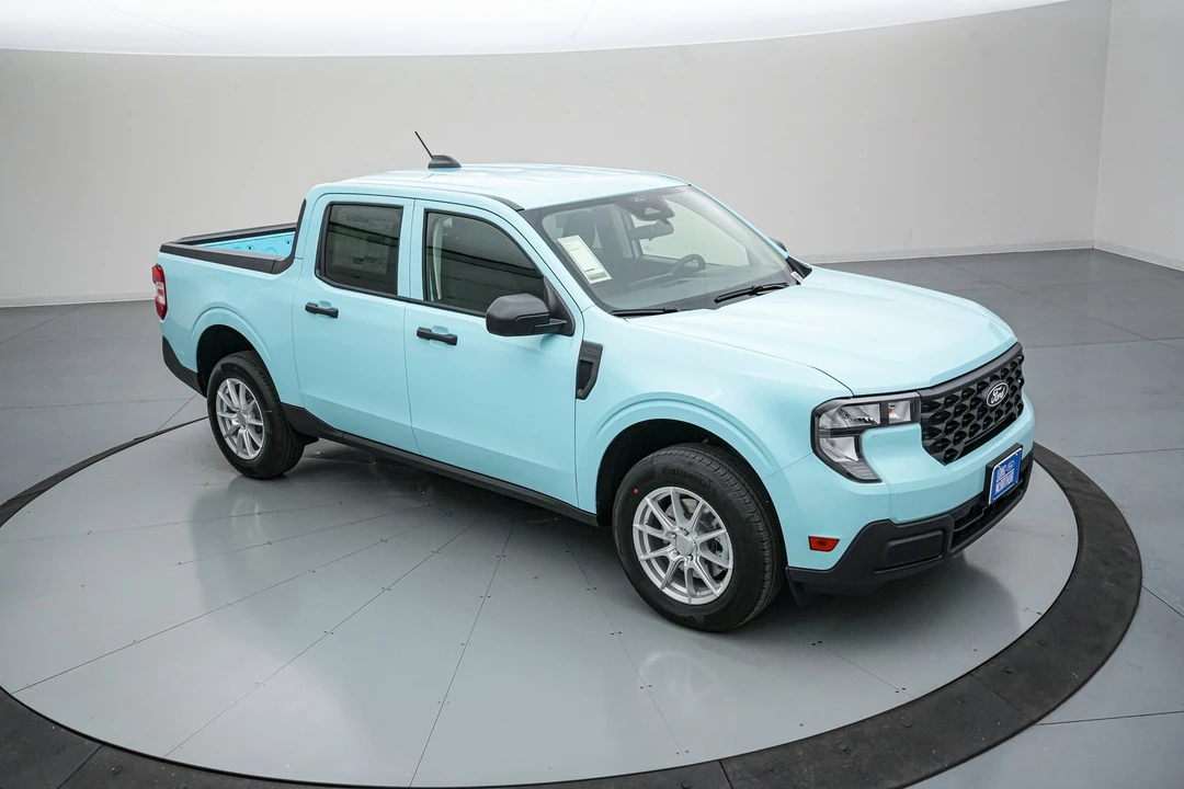 2026 Ford Maverick - Image 2 of 24