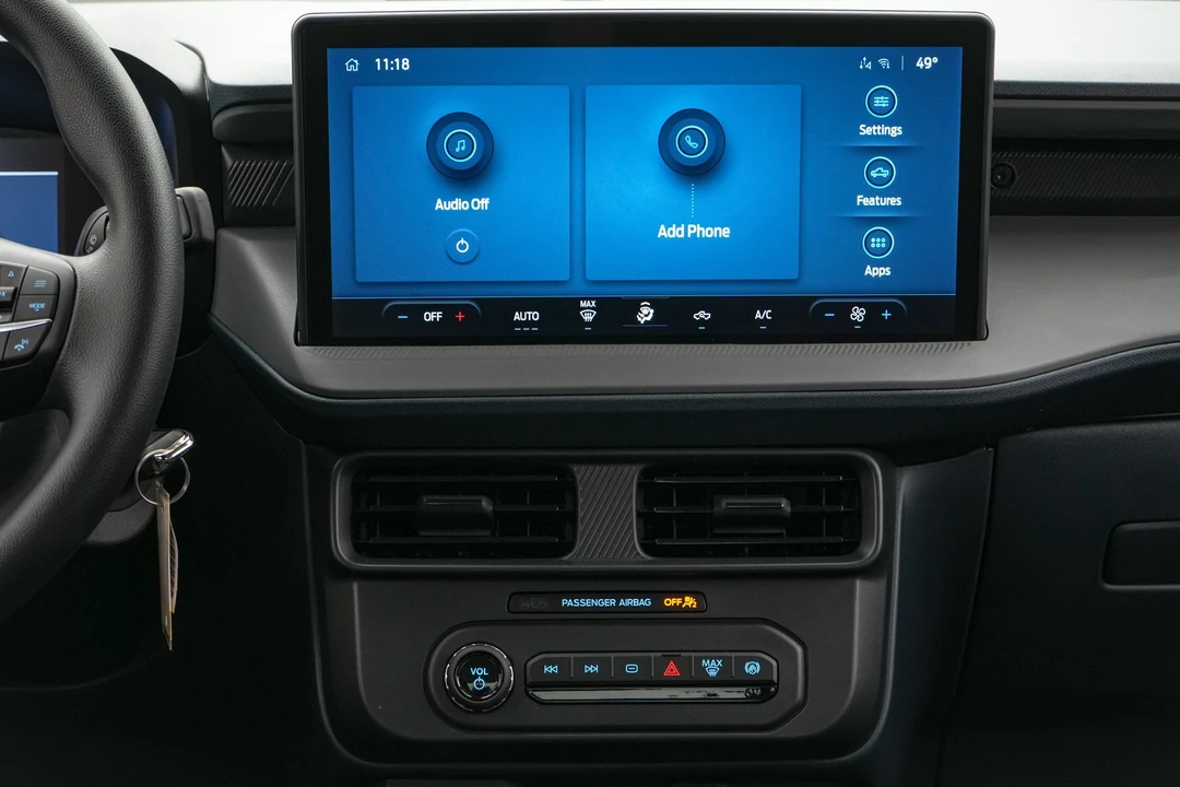 2026 Ford Maverick - Image 17 of 24