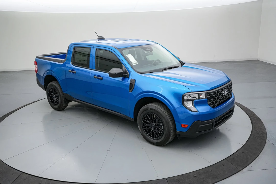 2026 Ford Maverick - Image 2 of 24