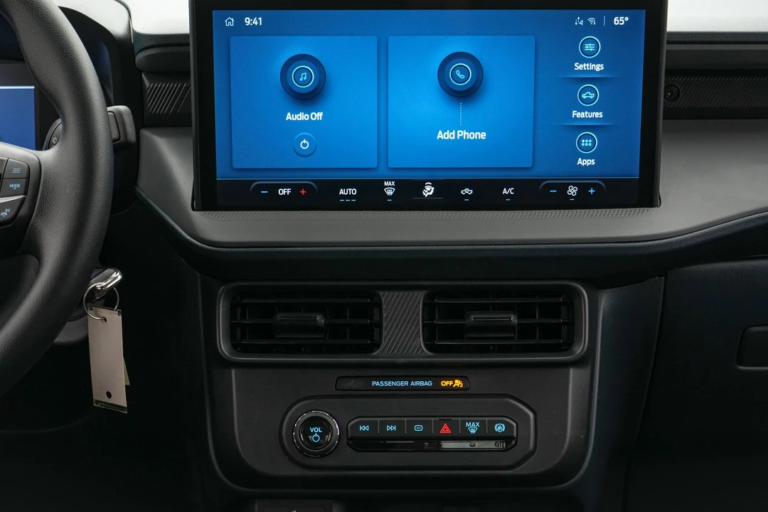 2026 Ford Maverick - Image 18 of 25
