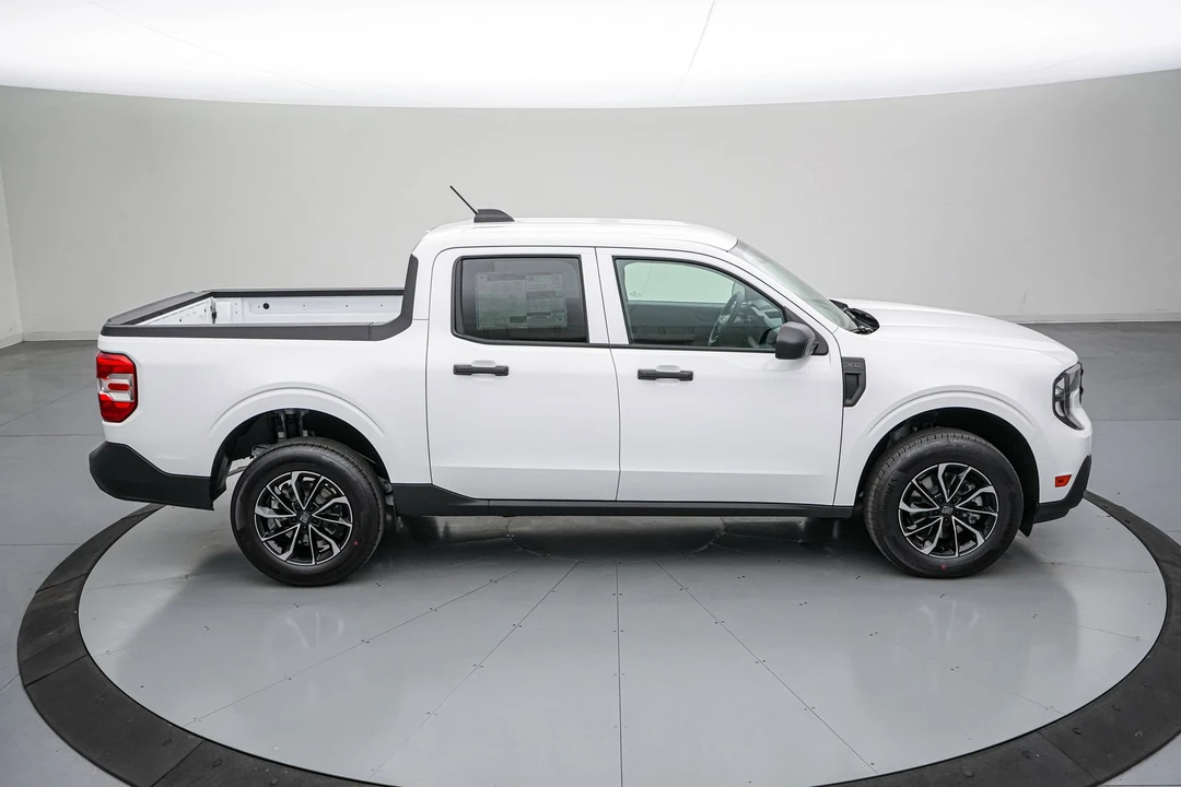 2026 Ford Maverick - Image 5 of 25