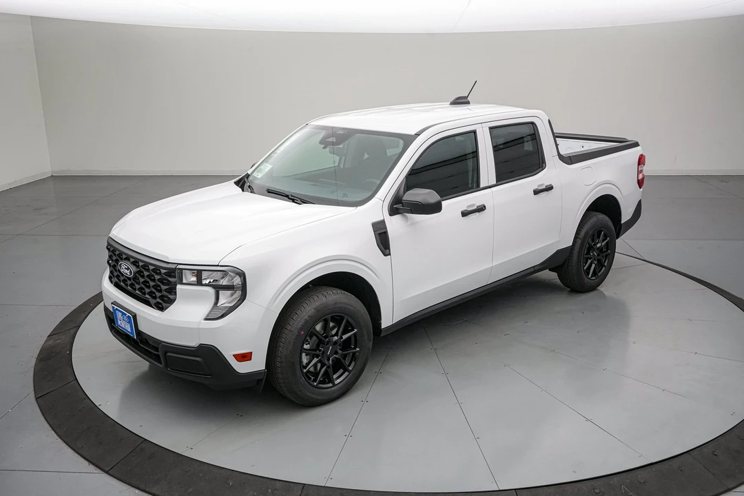 2026 Ford Maverick - Image 10 of 24