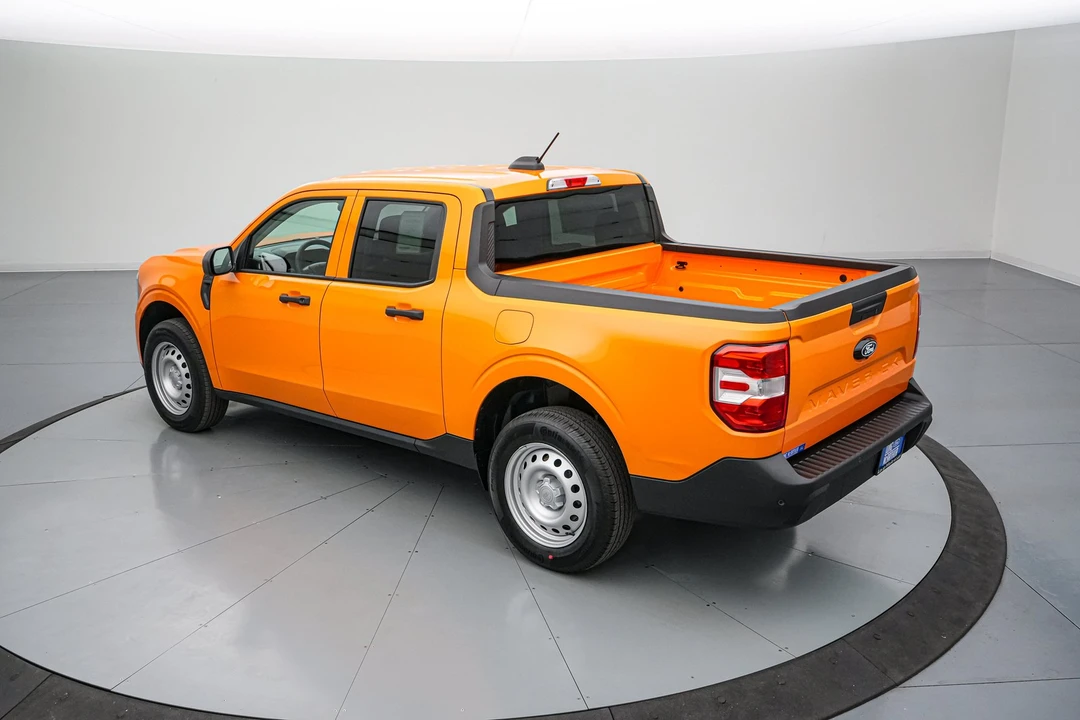 2026 Ford Maverick - Image 8 of 24