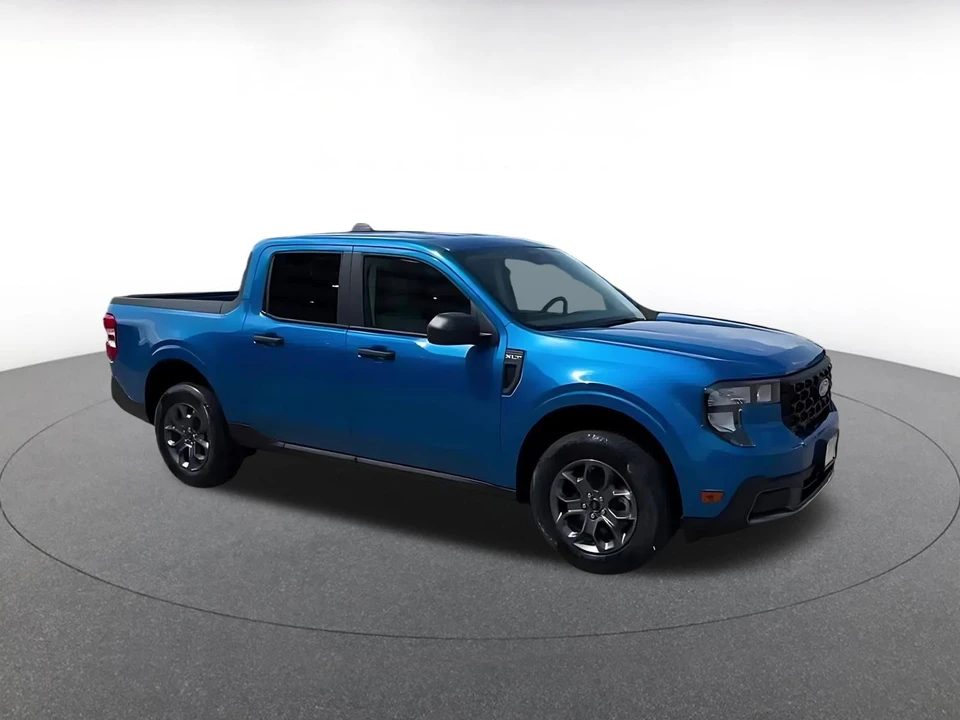 2026 Ford Maverick - Image 2 of 31