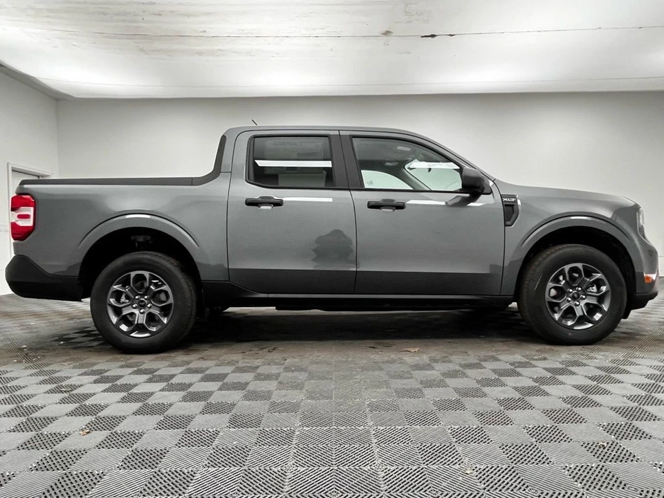 2026 Ford Maverick - Image 6 of 12