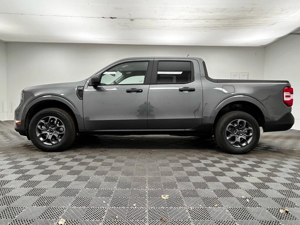 2026 Ford Maverick - Image 10 of 12