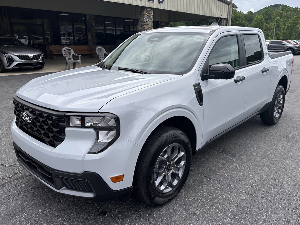 2026 Ford Maverick - Image 2 of 28
