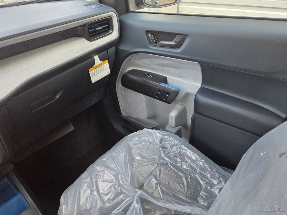 2026 Ford Maverick - Image 17 of 21