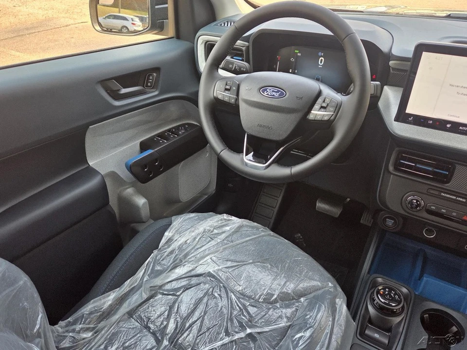 2026 Ford Maverick - Image 16 of 21