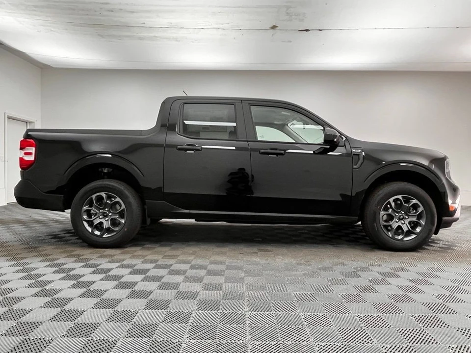 2026 Ford Maverick - Image 7 of 12