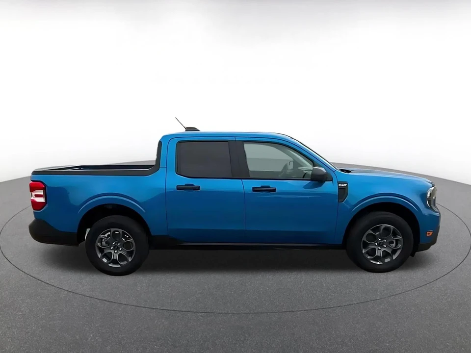 2026 Ford Maverick - Image 17 of 31