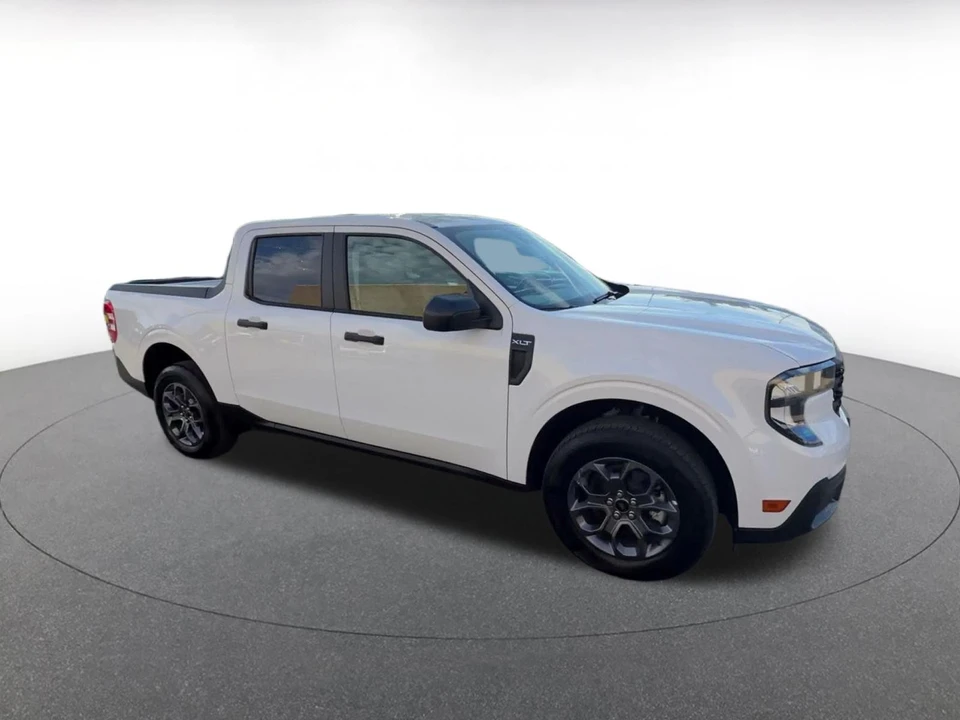 2026 Ford Maverick - Image 2 of 31