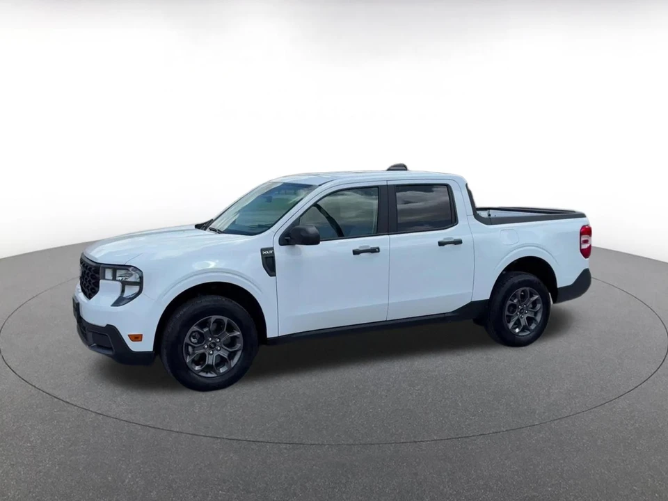 2026 Ford Maverick - Image 9 of 31