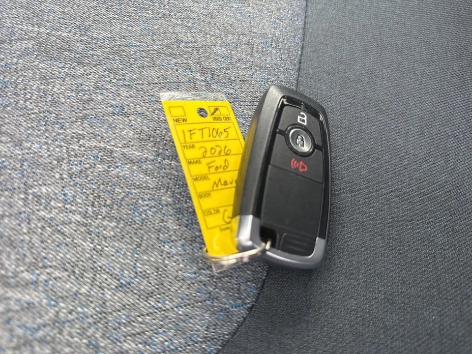 2026 Ford Maverick - Image 27 of 31