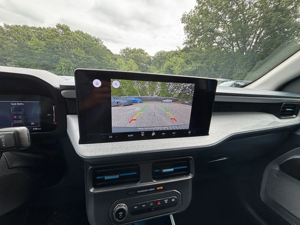 2026 Ford Maverick - Image 27 of 31