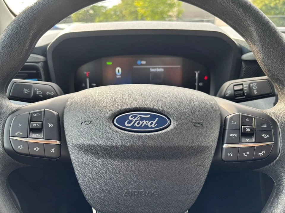 2026 Ford Maverick - Image 27 of 31
